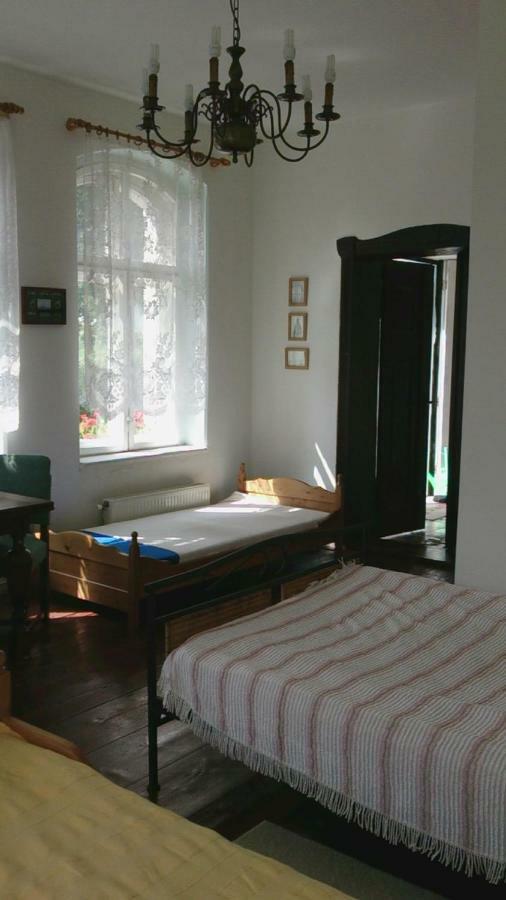 Appartement Dom Pod Orlimi Skalami - Blisko Zamku Czocha à Leśna Extérieur photo